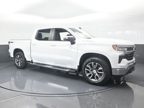 Used 2024 Chevrolet Silverado 1500 LT w/ Protection Package image 8