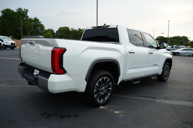 Used 2024 Toyota Tundra Limited AWD/4WD image 8