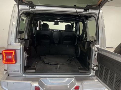 Used 2021 Jeep Wrangler Unlimited Sahara AWD/4WD image 25