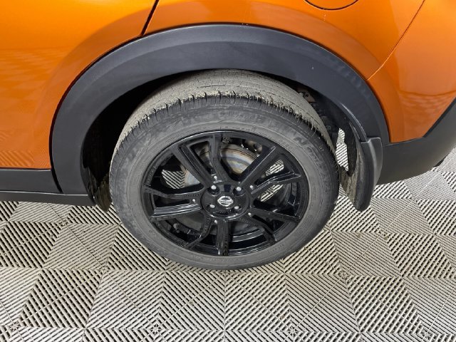 Used 2019 Nissan Kicks SR w/ SR Premium Package FWD image 20