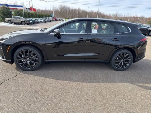 Certified 2025 Toyota Crown Signia Limited w/ Advanced Technology Package image 2