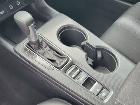Used 2025 Honda Civic Sport image 18