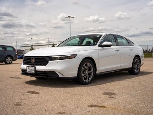 Used 2024 Honda Accord EX-L image 3