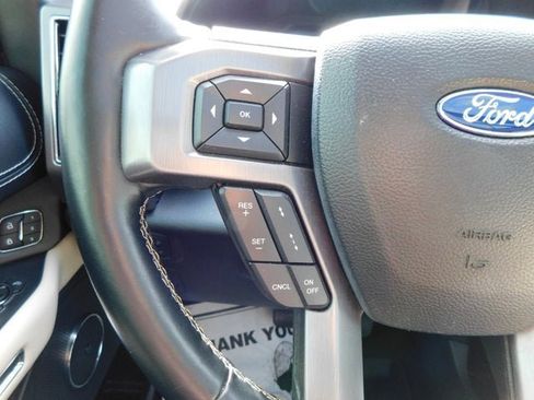 Used 2021 Ford Expedition Platinum image 21