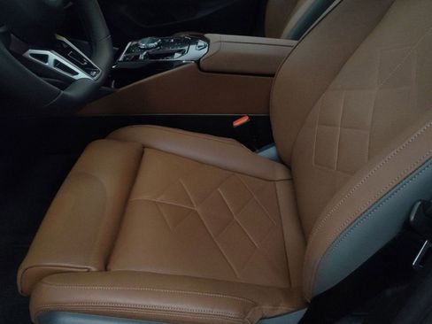 Used 2025 BMW i5 xDrive40 image 15