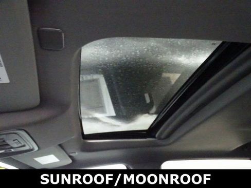 Certified 2024 GMC Sierra 3500 Denali w/ Denali Reserve Package image 11