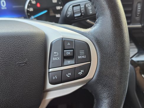 Used 2021 Ford Explorer Limited w/ Equipment Group 301A AWD/4WD image 29
