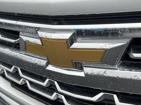 Used 2022 Chevrolet Silverado 1500 LTZ w/ LTZ Premium Package image 8