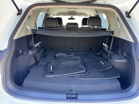 Used 2023 Volkswagen Tiguan SE FWD image 27