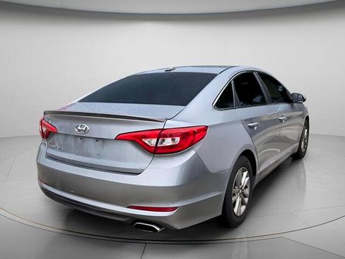 Used 2015 Hyundai Sonata SE FWD image 6
