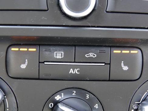 Used 2014 Volkswagen Jetta TDI FWD image 78