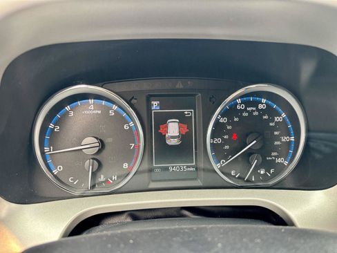 Used 2016 Toyota RAV4 XLE AWD/4WD image 30