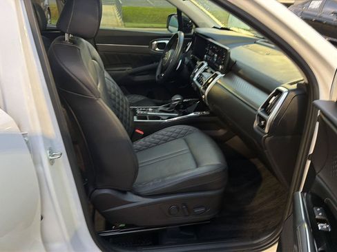 Used 2023 Kia Sorento SX AWD/4WD image 15