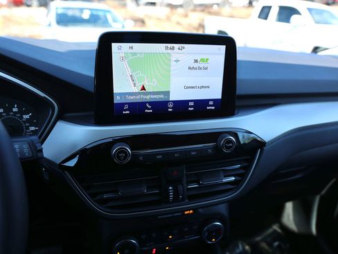 Used 2022 Ford Escape SE w/ Cold Weather Package image 23