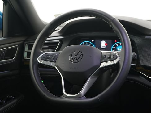 Used 2024 Volkswagen Atlas Cross Sport SEL AWD/4WD image 16