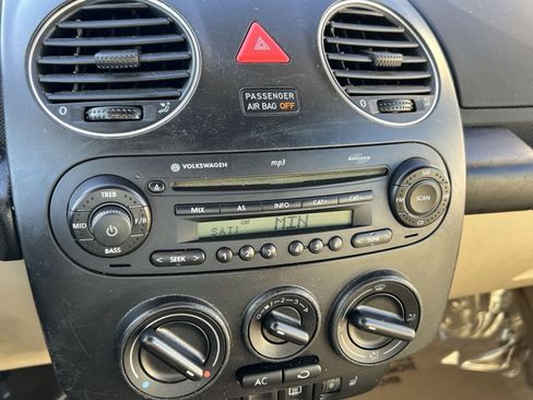 Used 2007 Volkswagen Beetle 2.5L image 15