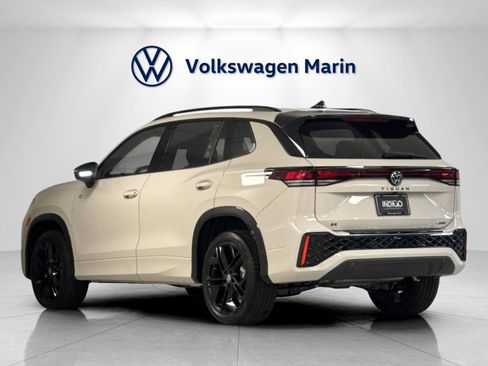 New 2026 Volkswagen Tiguan SE R-Line AWD/4WD image 3