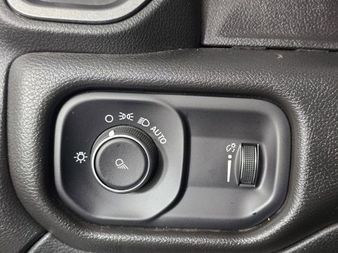 Used 2023 RAM 3500 Tradesman w/ Chrome Appearance Group image 19