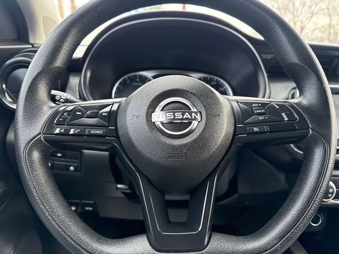 Used 2023 Nissan Kicks S image 26