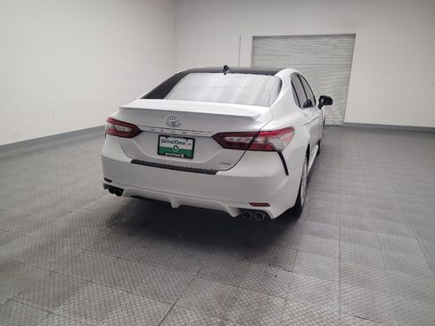 Used 2019 Toyota Camry XSE FWD image 7