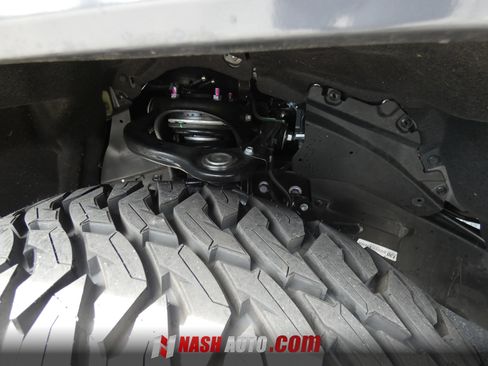 Used 2025 Toyota Tacoma TRD Sport AWD/4WD image 26