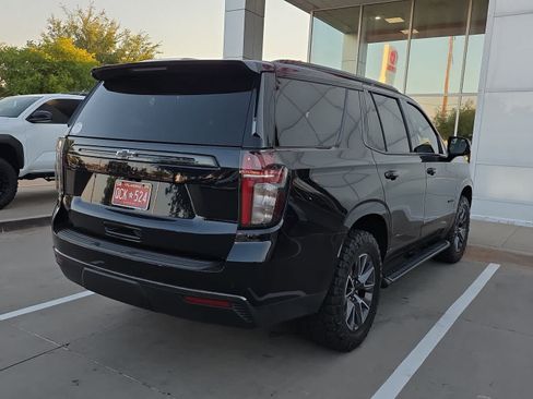Used 2021 Chevrolet Tahoe Z71 w/ Z71 Signature Package AWD/4WD image 6
