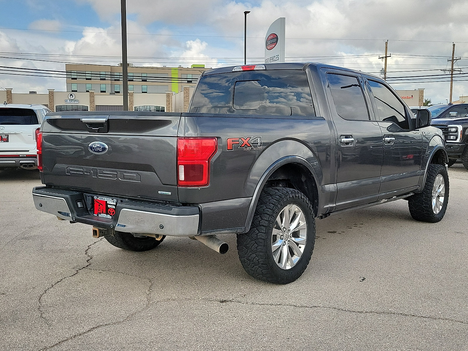 Used 2018 Ford F150 Lariat AWD/4WD image 4