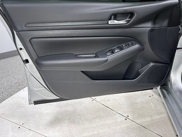 Used 2021 Nissan Altima 2.5 S FWD image 8