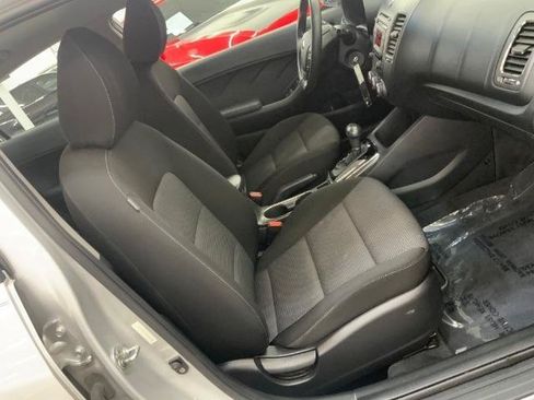 Used 2017 Kia Forte LX FWD image 13