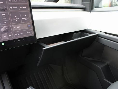 Used 2024 Tesla Cybertruck Cyberbeast image 36