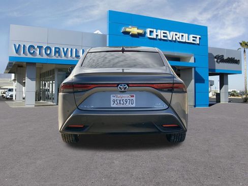 Used 2022 Toyota Mirai XLE image 5