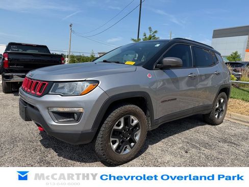 Used 2018 Jeep Compass Trailhawk w/ Leather Interior Group AWD/4WD image 6