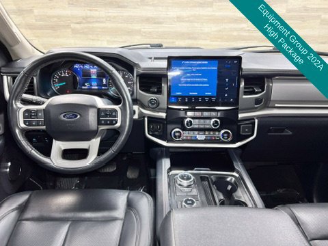 Used 2024 Ford Expedition Max XLT AWD/4WD image 2