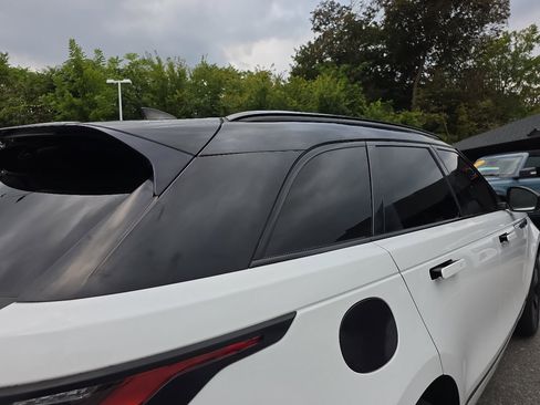 Used 2018 Land Rover Range Rover Velar S image 36