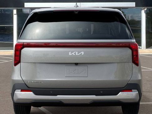 New 2026 Kia Carnival EX image 13