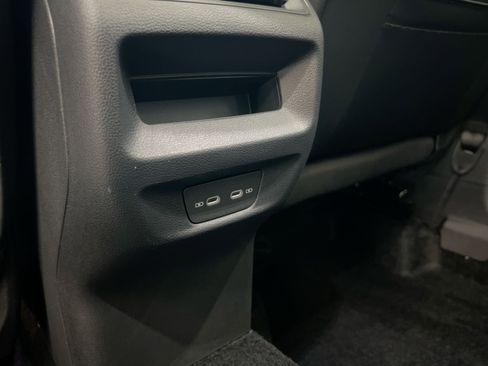 New 2026 Volkswagen Tiguan SE image 32