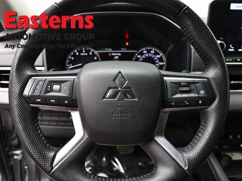 Used 2024 Mitsubishi Outlander SE FWD image 10
