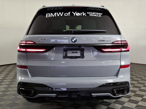 Used 2027 BMW X7 xDrive40i w/ M Sport Package AWD/4WD image 8