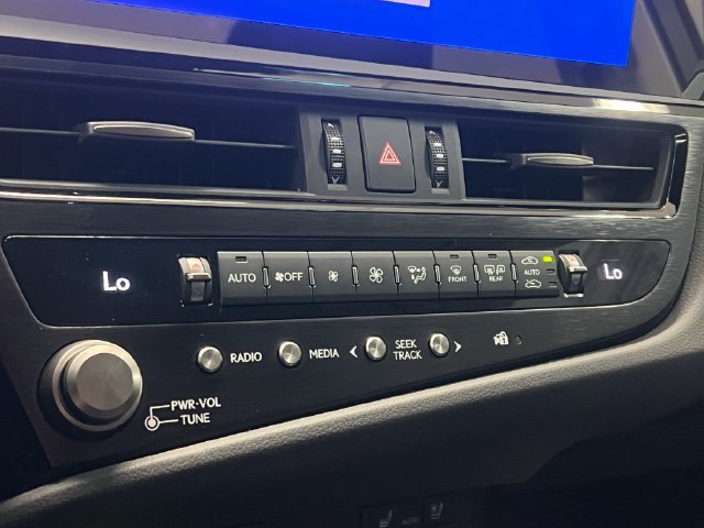 Certified 2025 Lexus ES 300h w/ Premium Package FWD image 20