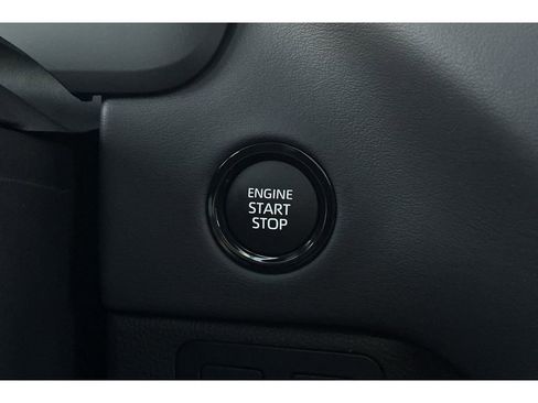 Used 2025 Toyota Tundra Platinum image 25