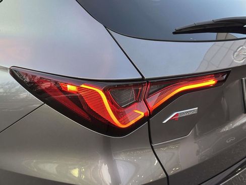 Used 2023 Acura MDX A-Spec image 10