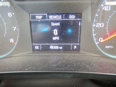 Used 2023 Chevrolet Traverse LS AWD/4WD image 22