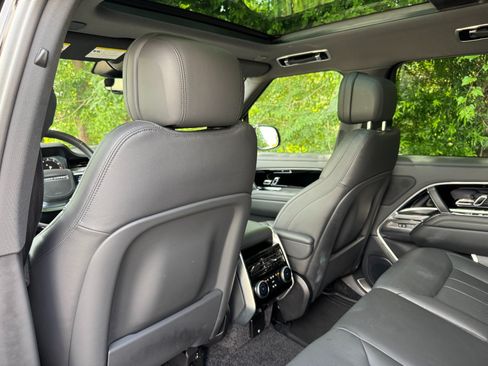 Used 2024 Land Rover Range Rover SE AWD/4WD image 50