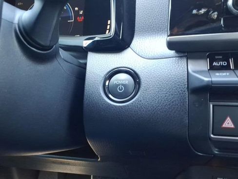 Used 2025 Toyota Camry SE FWD image 19