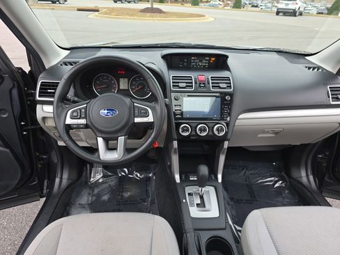 Used 2018 Subaru Forester 2.5i Premium w/ All-Weather Package image 20