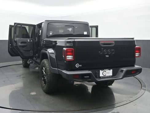 Used 2022 Jeep Gladiator Sport AWD/4WD image 54