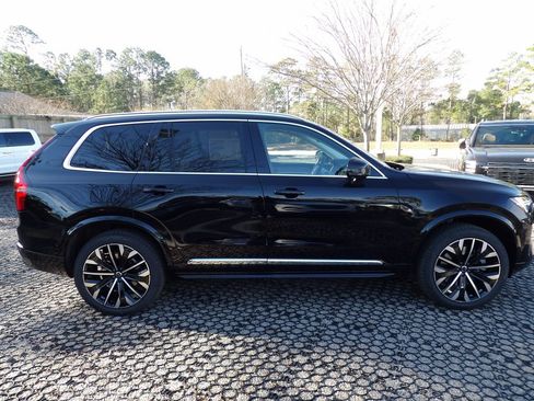 New 2026 Volvo XC90 T8 Ultra w/ Protection Package Premier AWD/4WD image 4