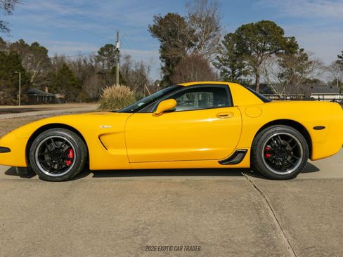 Used 2003 Chevrolet Corvette Z06 w/ Memory Package, 3 Drivers RWD image 3