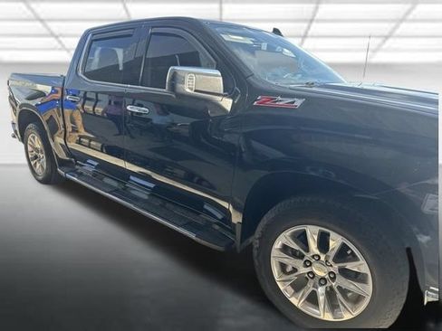 Used 2021 Chevrolet Silverado 1500 LTZ AWD/4WD image 2