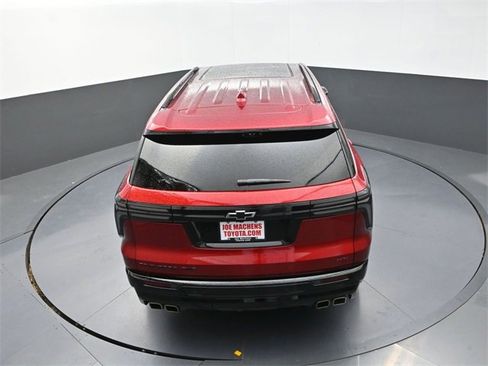 Used 2024 Chevrolet Traverse RS image 24